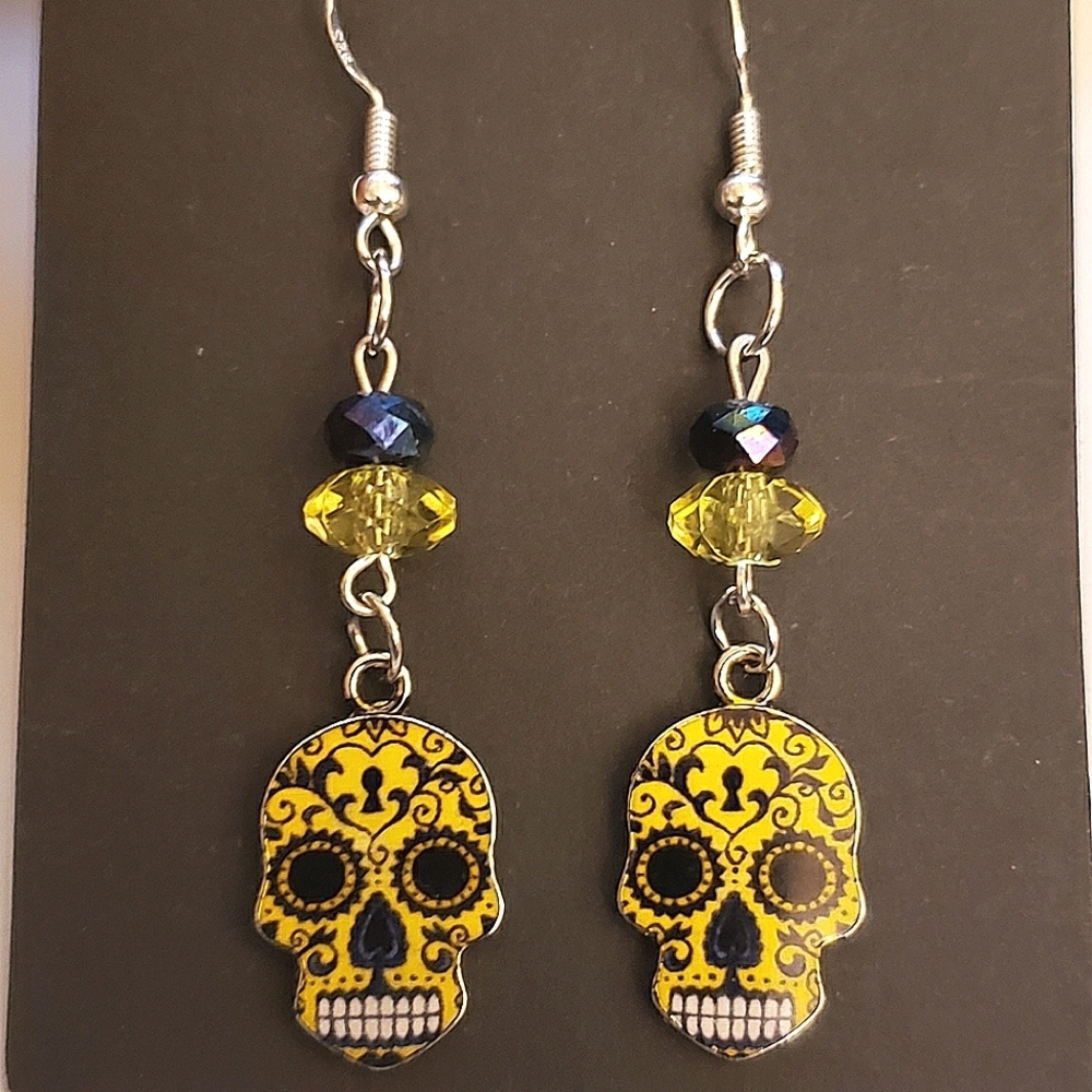 Handmade Beaded Halloween Yellow Black Candy skull Day of the Dead earrings